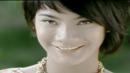 Tara Basro terlihat masih muda dan lugu dalam videoklip Letto berjudul Sebenarnya Cinta. (YouTube)
