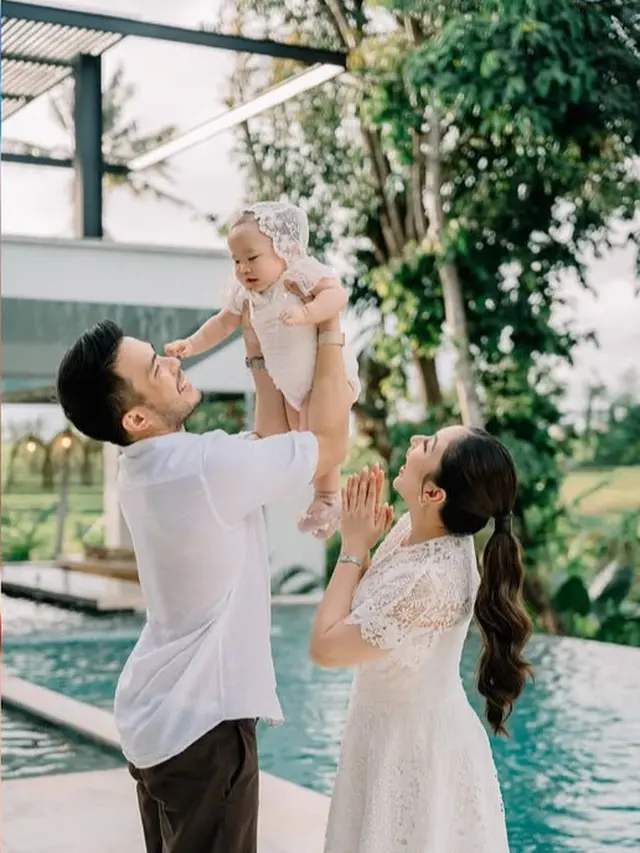 Putri Jessica Mila saat Natal Pertama Kali. [@jscmila]