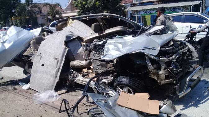 Tersebar Video Bercanda Di Dalam Mobil Sebelum Kecelakaan Maut