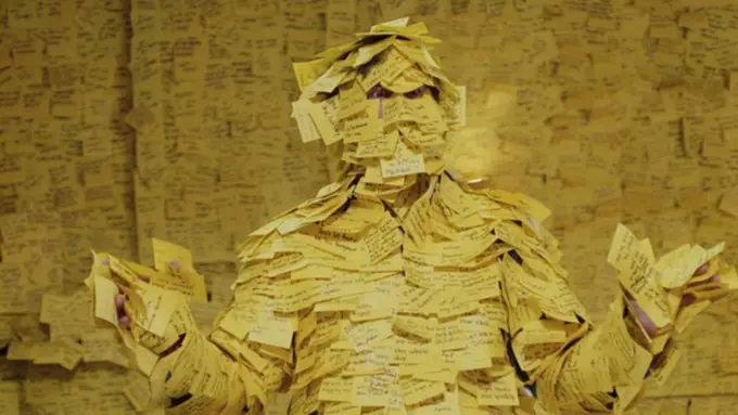 Terjebak Dalam Catatan Lengket