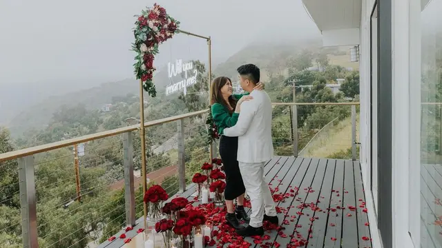 6 Momen Clarissa Tanoesoedibjo Dilamar Anthony Tjipto di Los Angeles, Romantis