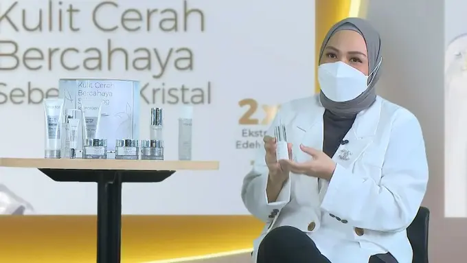 Dukung Perempuan agar Berani Berekspresi, Wardah Luncurkan Seri Terbaru Crystal Secret di Beauty Moves You The Experience