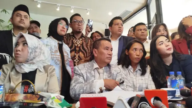 Hotman Paris selaku pengacara keluarga Vina Cirebon (Liputan6.com/Ady Anugrahadi)