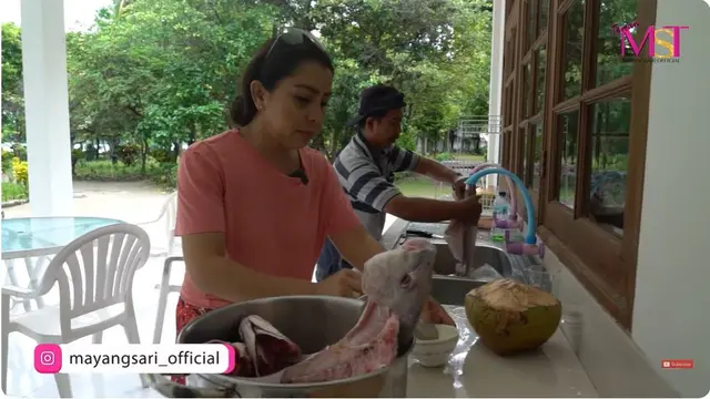 8 Potret Vila Keluarga Mayangsari di Pulau Pribadi, Luas Bergaya Jadul