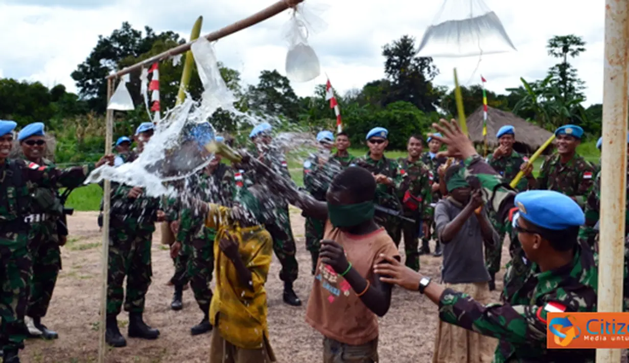 Citizen6, Kongo: Perlombaan menyambut HUT RI Ke-66 sangat menarik perhatian masyarakat Kongo. Acara ditutup dengan pemberian hadiah. (Pengirim: Badarudin)