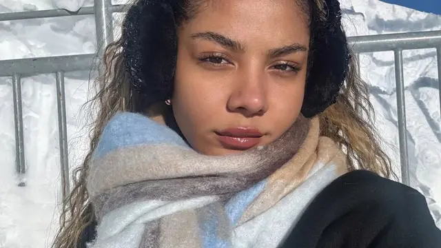 Zsa Zsa Utari tampil memesona dengan outfit stylish. (credit:instagram.com/zsazsautari)