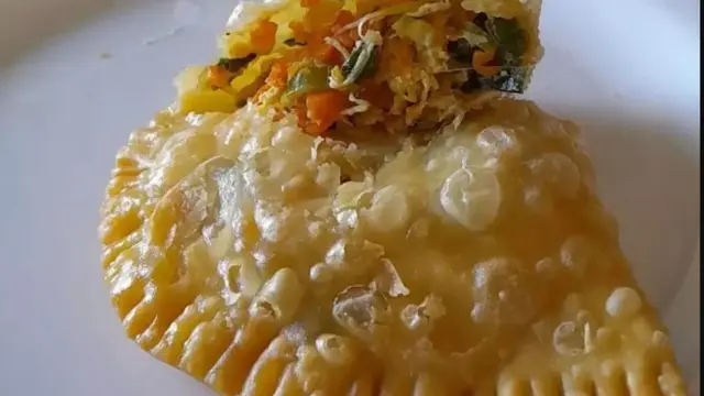 Pastel Wortel Ayam Klasik.  foto: Instagram @budodotpastelkarangasem