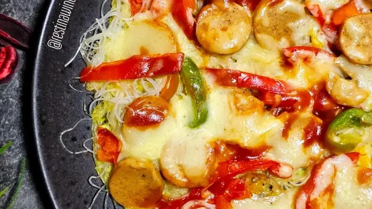Resep pizza bihun. (dok. Cookpad @@restinawindu)
