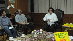 Pertemuan di Kementerian Lingkungan dan Kehutanan tersebut untuk membahas masalah korupsi sektor kehutanan, Jakarta, Jumat (5/12/2014). (Liputan6.com/Herman Zakharia)