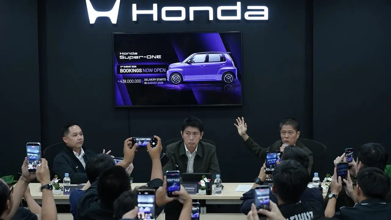 Honda membuka keran pemesanan untuk si unggu Super-ONE.