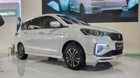 Suzuki Ertiga terbaru mengusung teknologi mild hybrid untuk menghemat konsumsi BBM. (Otosia.com/Nazar Ray)