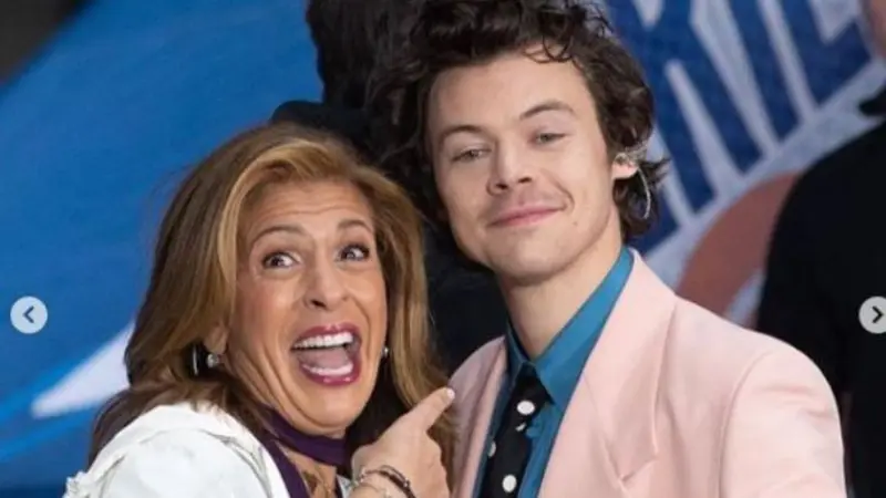 Gaya Androgini Harry Styles