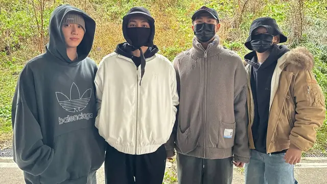 RM dan V BTS Resmi Jalani Wajib Militer, Diantar Seluruh Member