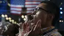 Seorang pendukung dari Capres Partai Demokrat Hillary Clinton berteriak saat perhitungan suara Pilpres AS 2016 di Jacob K. Javits Convention Center di New York, AS, (8/11). (REUTERS/Adrees Latif)