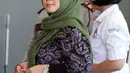 Istri Muda Gubernur Sumatera Utara, Evy Susanti memenuhi panggilan penyidik KPK, Jakarta, Senin (3/8/2015) Gatot diperiksa sebagai tersangka kasus dugaan suap hakim PTUN Medan. (Liputan6.com/Helmi Afandi)