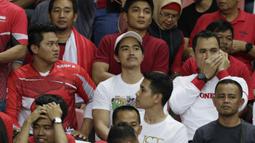 Putra Presiden Joko Widodo, Kaesang Pangarep, menonton laga Piala AFF 2018 antara Singapura melawan Timnas Indonesia di Stadion Nasional, Singapura, Jumat (9/11). Singapura menang 1-0 atas Indonesia. (Bola.com/M Iqbal Ichsan)