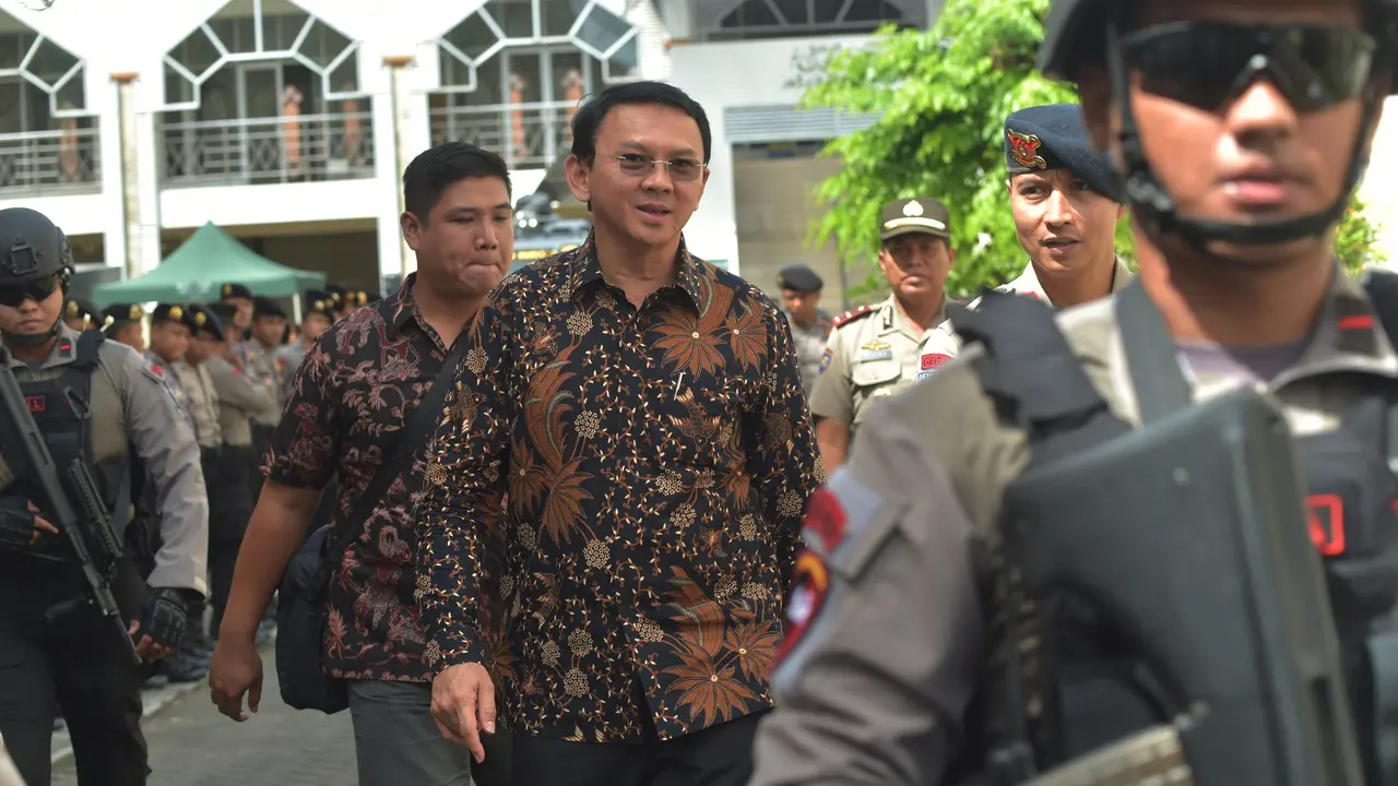 20161220-Usai Sidang, Ahok Tinggalkan PN Jakarta Utara-Jakarta