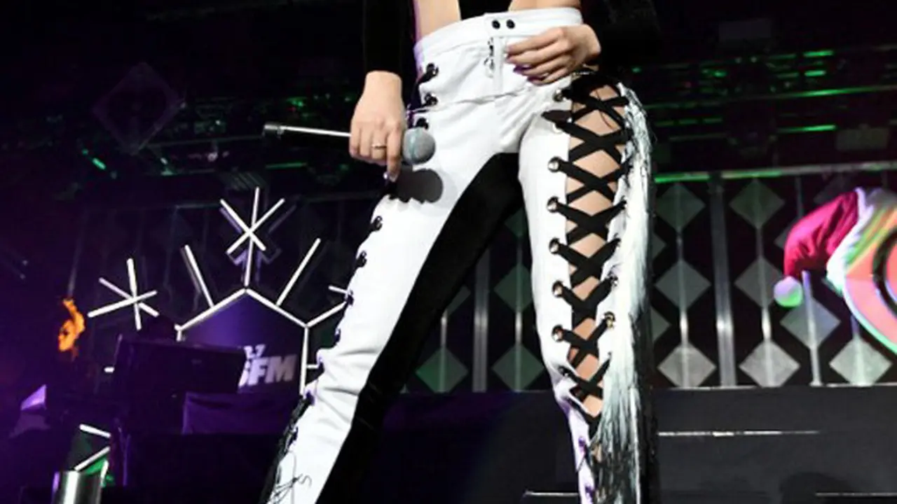 [Bintang] Camila Cabello