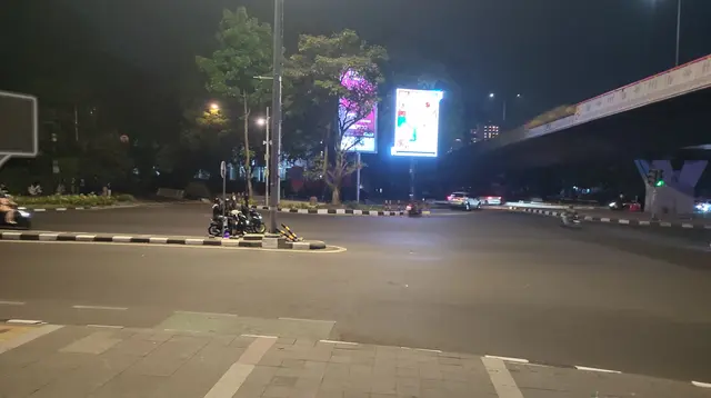 Situasi Terkini Simpang Dago Usai Massa Bakar Truk Dalmas dan Serang Polisi