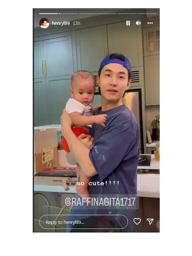 7 Potret Henry Lau Main ke Rumah Raffi Ahmad dan Nagita Slavina, Temukan Makanan Favorit