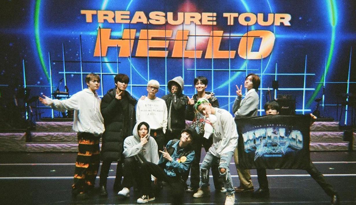 Treasure kembali ke Indonesia untuk menyapa para menggemar, Treasure Maker dalam konser Treasure Tour Hello. Konser yang diadakan di ICE BSD, ini telah lama dinantikan oleh para penggemar. (Liputan6.com/IG/@yg_treasure_official)
