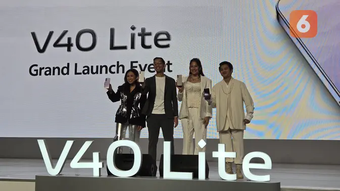 <p>Peluncuran Vivo V40 Lite, smartphone Android dengan dukungan AI yang dibanderol mulai dari Rp 3,2 jutaan (Liputan6.com/ Agustin Setyo Wardani)</p>
<p> </p>