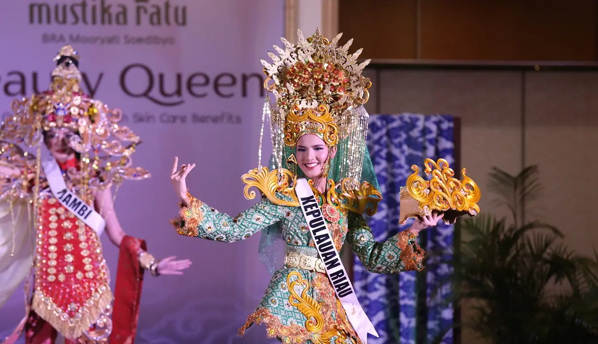 Finalis Puteri Indonesia 2018 Busana Tradisional