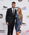 Shakira dikabarkan mendapat ancaman penyebaran video seks dirinya dan suami, Gerard Pique. Hal ini dilaporkan laman Spanyol Diaro Vasco, seperti dikutip Mirror.co.uk, Rabu (18/11/2015). (AFP/Bintang.com)