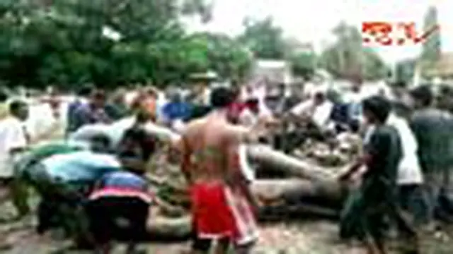 Jalan Terblokade di Lambu Mulai Dibuka