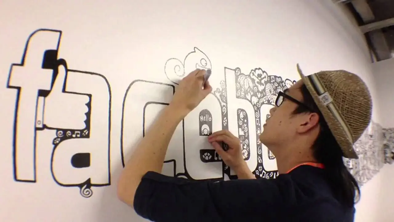 Kini Bisa Corat-Coret Foto di Facebook