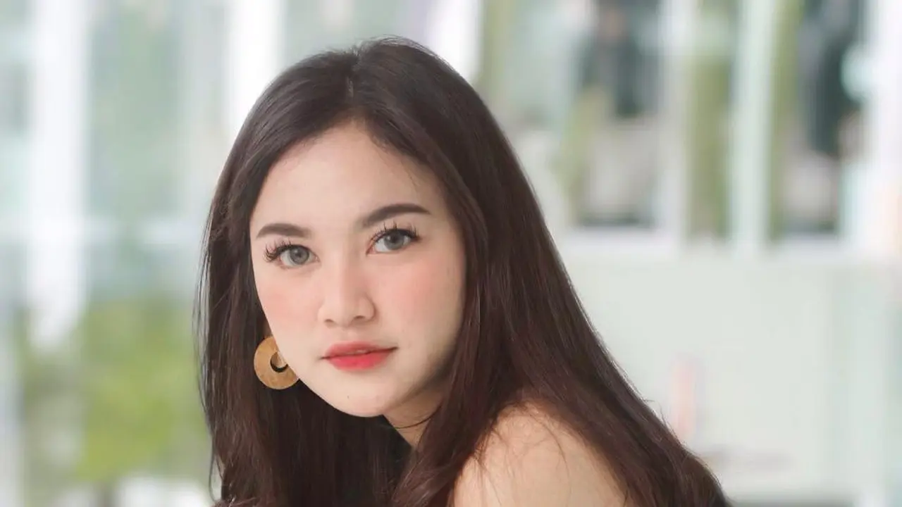 7 Potret Mahalini Raharja, Calon Dokter Gigi yang Jadi Peserta Indonesian Idol