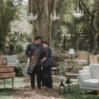 Pesona songket Batak Pre-Wedding Kahiyang Ayu dan Bobby Nasution (Sumber foto: garyevan/instagram)