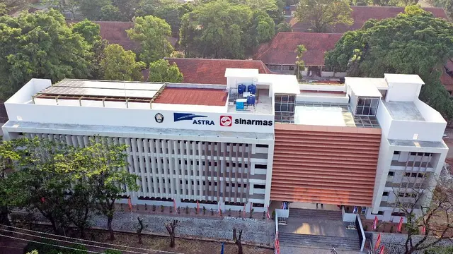 Sinar Mas bersama Astra mendukung berdirinya Gedung Sekolah Vokasi Universitas Diponegoro dengan luas hampir 5.000 meter persegi. (Dok Sinar Mas)