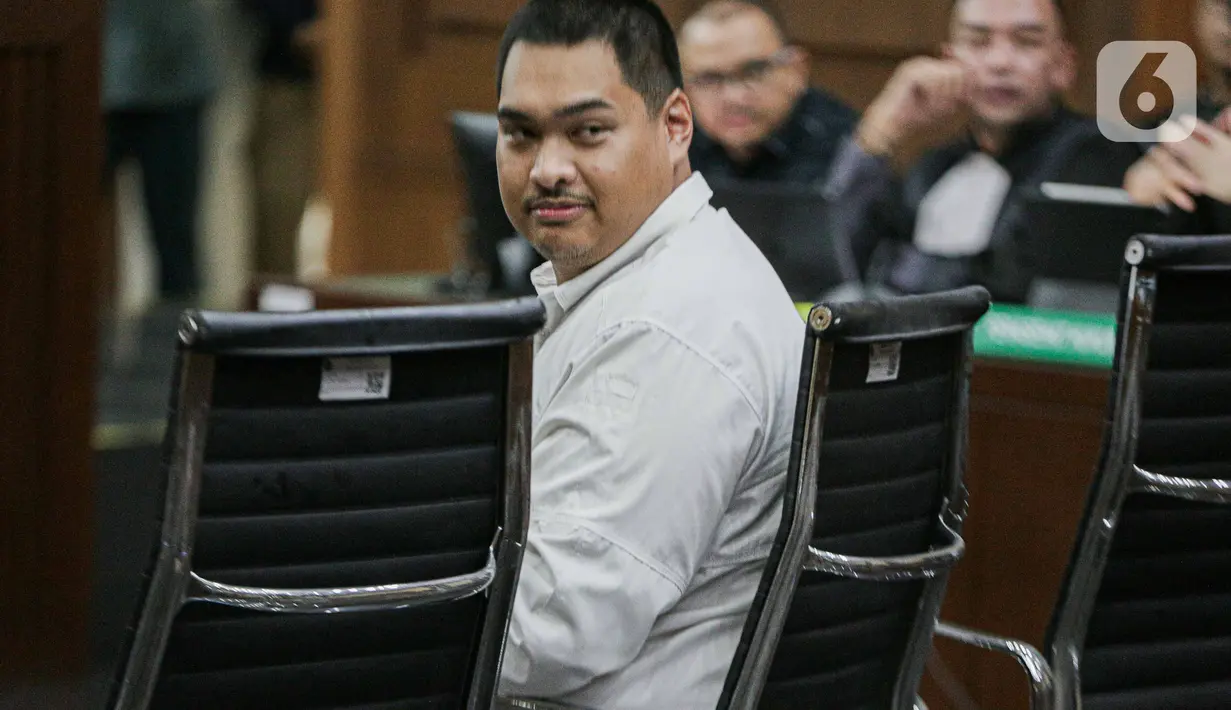 Dito Ariotedjo kerap disebut namanya sebagai pihak yang menerima aliran uang Rp 27 miliar untuk pengamanan proyek BTS 4G. (Liputan6.com/Faizal Fanani)