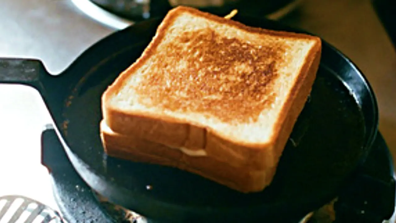 Roti bakar