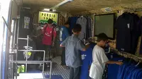Lebaran, Pernik-pernik Persib Tetap Diburu Bobotoh