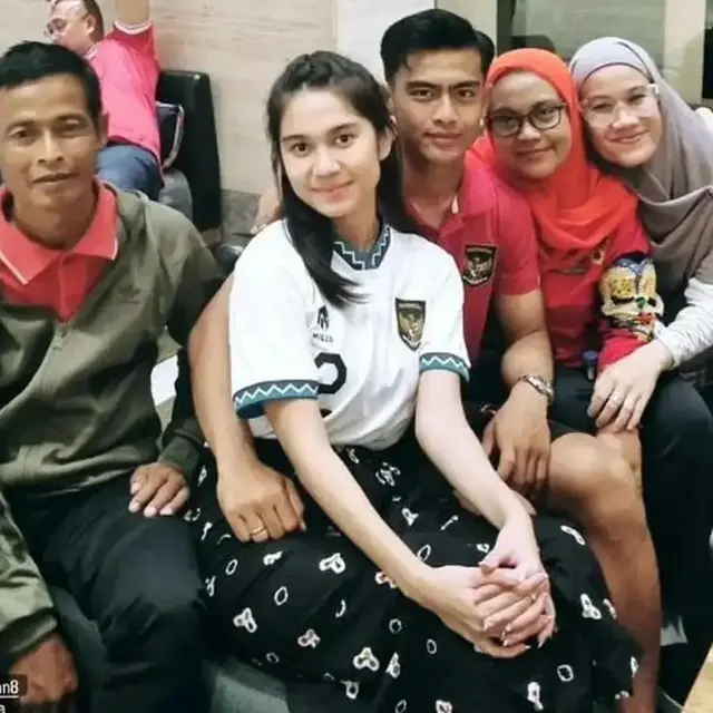 Potret Kenangan Azizah Salsha dengan Ayah Pratama Arhan