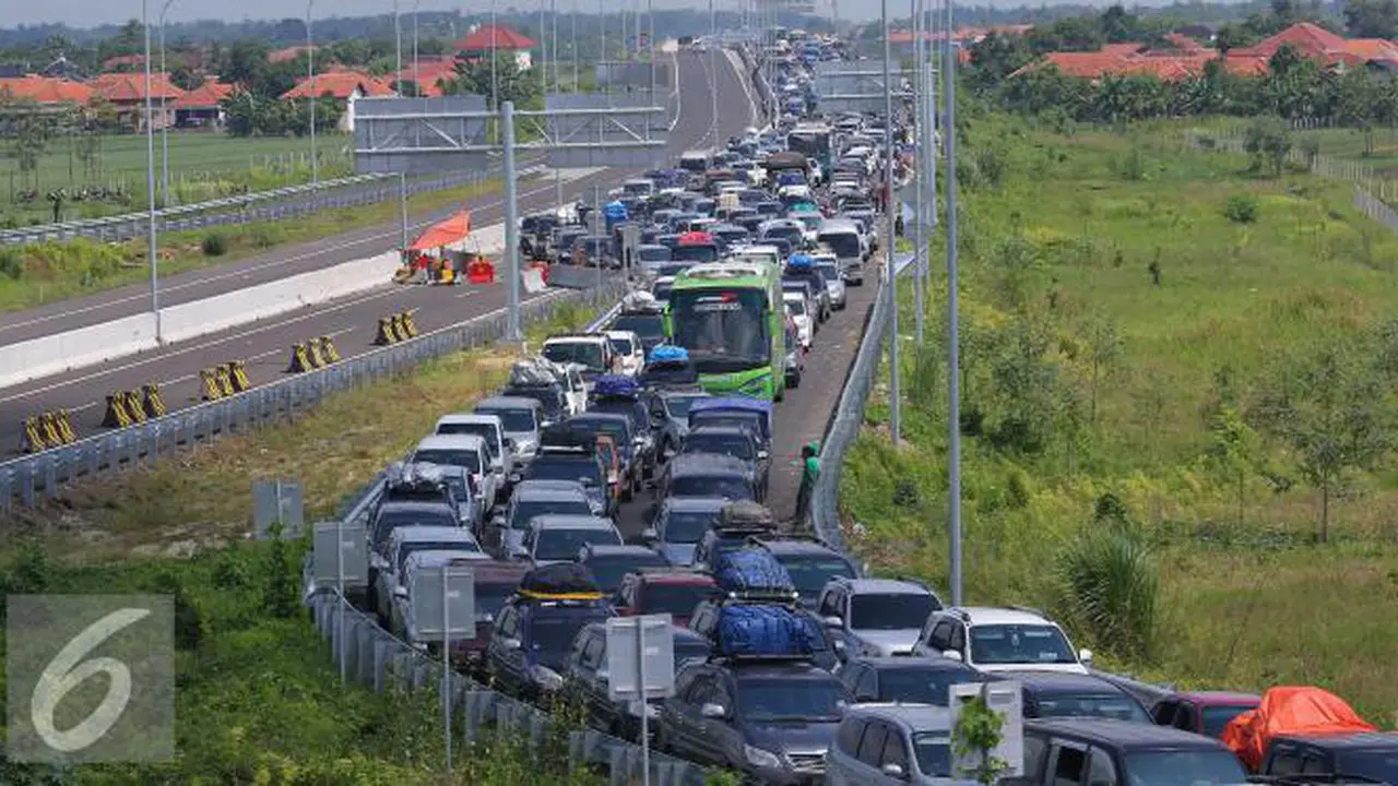 Top 3: 8 Nama Korban Tewas Saat Macet Menggila di Jalur Mudik