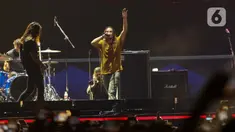 Grup band asal California Amerika, Saosin saat tampil di pagelaran Hammersonic Festival, Pantai Carnaval, Ancol, Jakarta, Sabtu (4/5/2024). (Liputan6.com/Herman Zakharia)