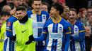 Pemain Brighton and Hove Albion Kaoru Mitoma merayakan kemenangan atas Liverpool usai pertandingan sepak bola putaran keempat Piala FA di Stadion Falmer, Brighton, Inggris, 29 Januari 2023. Liverpool kalah 1-2 dan harus tersingkir dari Piala FA. (AP Photo/Alastair Grant)