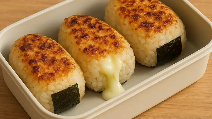 Onigiri Panggang Mozarella