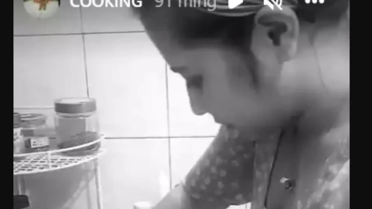7 Tips Mengulek Bumbu Masak dari Prilly Latuconsina, Simpel dan Mudah Diikuti.  foto; Insta Story Instagram @prillylatuconsina96