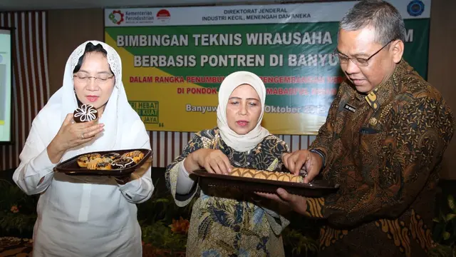 Kemenperin Latih Santri Banyuwangi Berbisnis Roti