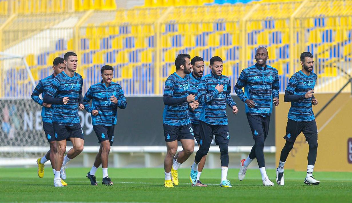 CR7 diperkirakan akan melakukan debutnya di laga persahabatan kontra PSG pada 19 Januari. (Twitter Al Nassr FC)