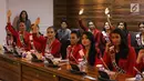 Finalis Putri Indonesia 2018 berpartisipasi dalam pembekalan yang diberikan oleh Komite Ekonomi dan Industri Nasional (KEIN) di Jakarta, Jumat (2/3). Sebanyak 39 finalis mendapat pembekalan ekonomi dan industri nasional. (Liputan6.com/Angga Yuniar)