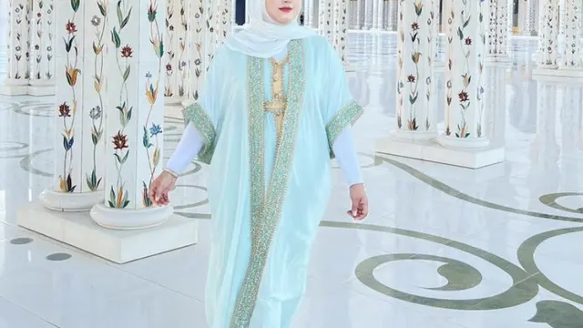 Tampilan Tasyi Athasyia saat lebaran