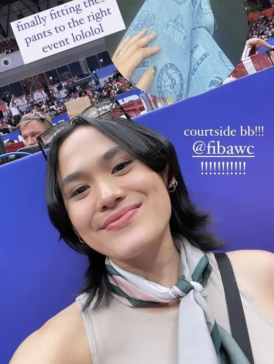 Penyanyi, Sheryl Sheinafia tampil dengan atasan tanktop coklat dipadukan syal yang diikat di leher dan celana denim dengan gambar Basketnya. [@sherylsheinafia]