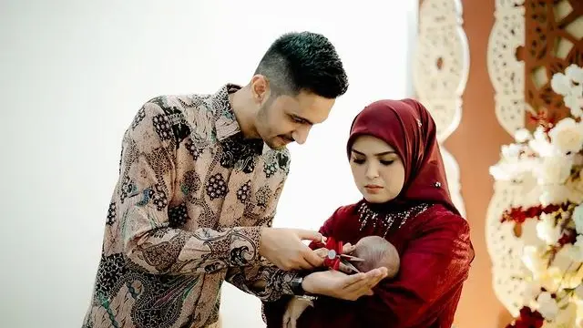 6 Momen Aqiqah Baby Omar Anak Kedua Vebby Palwinta dan Razi Bawazier, Penuh Bahagia