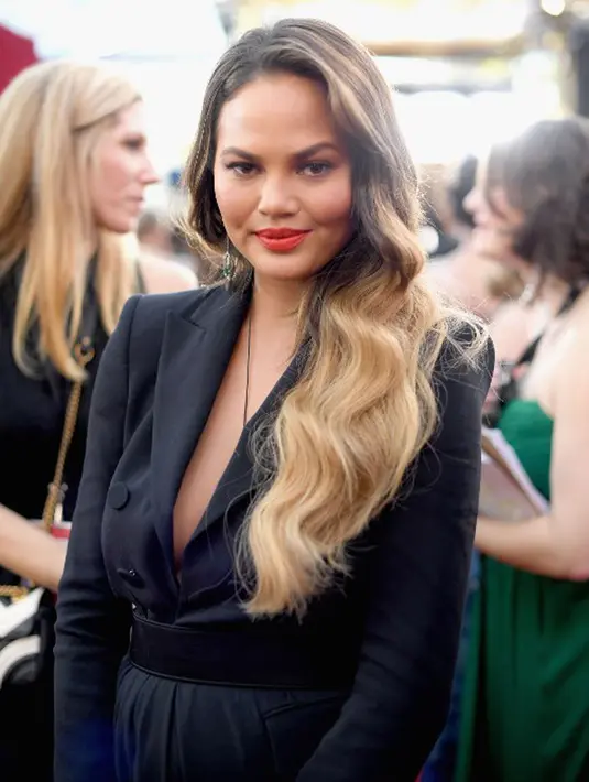 Turnya kali itu dikabarkan menjadi tur pertama kali untuk anak perempuan Legend dan Chrissy, Baby Luna. (AFP/Bintang.com)