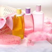 Ilustrasi baby oil. (Foto: shutterstock.com By Monika Wisniewska)